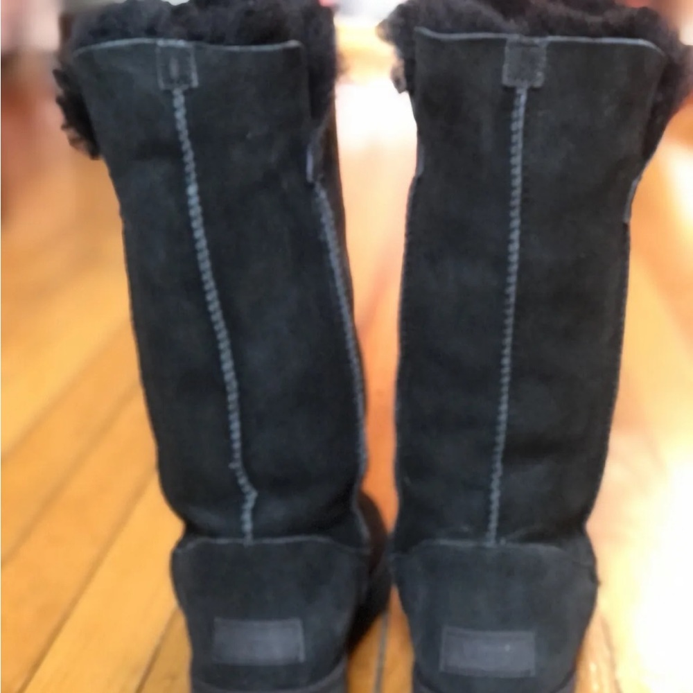 Classic Uggs - image 2